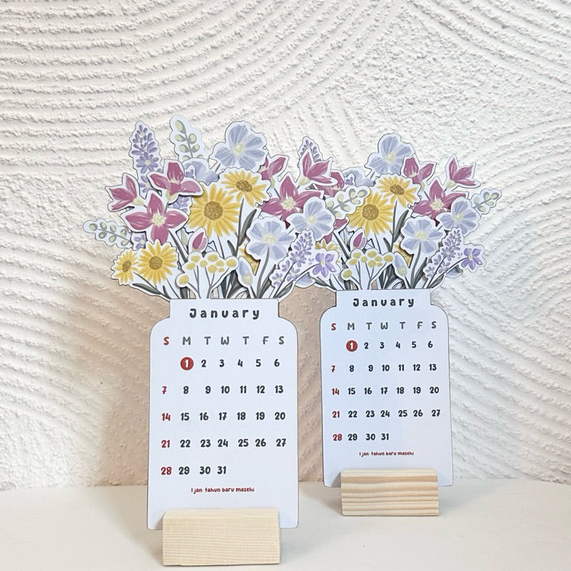 Betoverend en Praktisch: 2024 Bloemen Desk Kalender