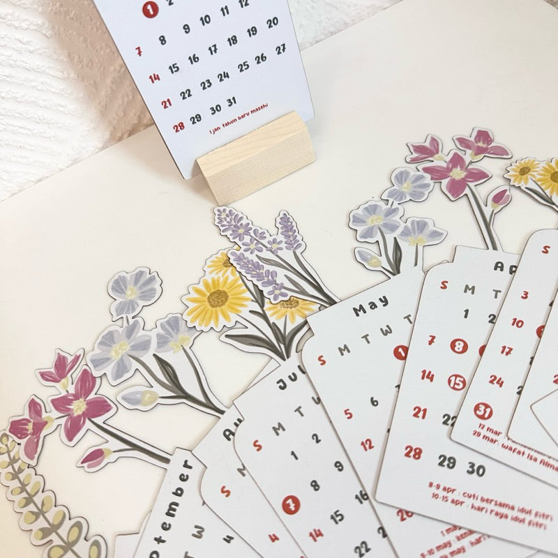 Betoverend en Praktisch: 2024 Bloemen Desk Kalender