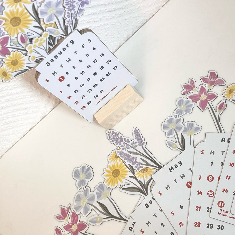 Betoverend en Praktisch: 2024 Bloemen Desk Kalender